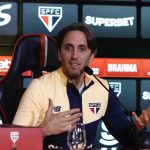 El entrenador argentino Luis Zubeldía, actual director técnico del Sao Paulo, rechazó la posibilidad de dirigir a la selección de Ecuador.