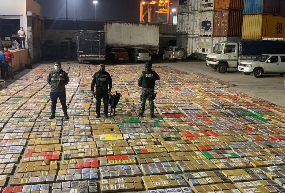 En los primeros seis meses del 2024, la Policía Nacional ha incautado 150 toneladas de drogas en operativos en tierra y agua.