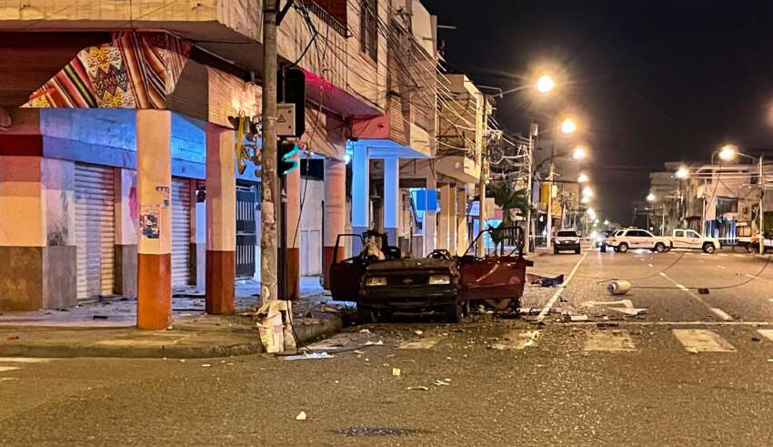 vehículo explotó en el centro de Machala