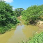 Hallan el cuerpo de hombre flotando en el río Portoviejo