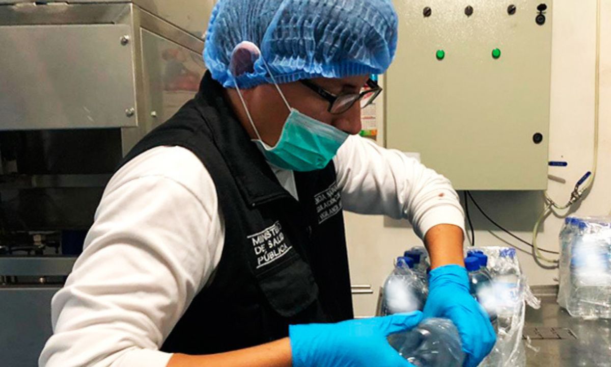 La Arcsa detecta bacterias queso y agua, emite alerta.