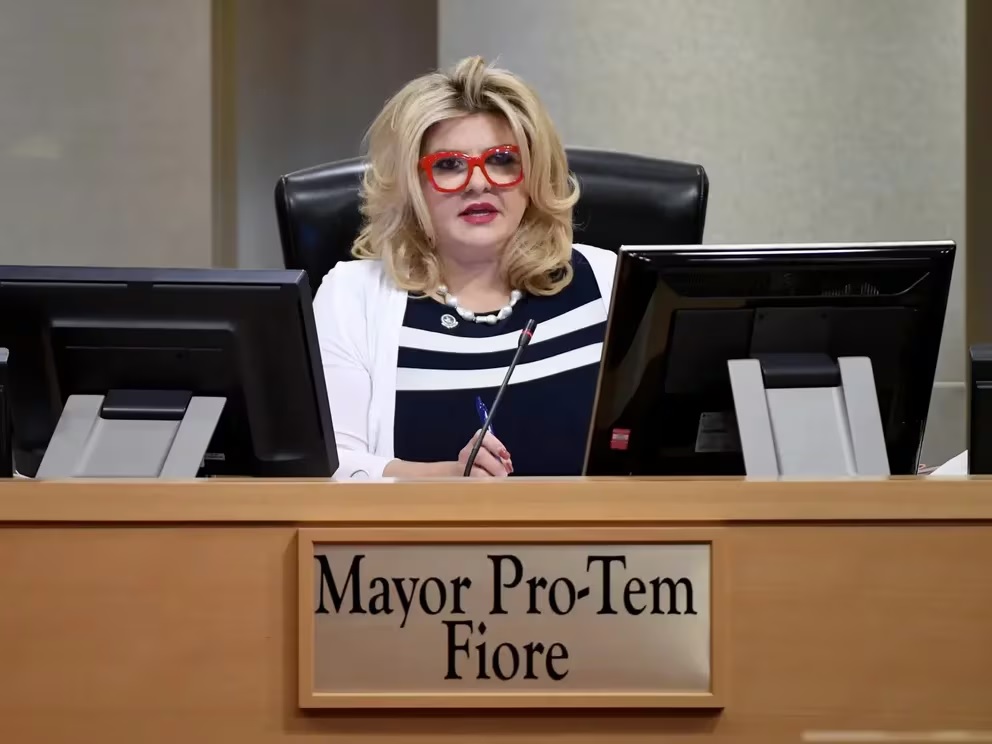 Michele Fiore, una reconocida política estadounidense, conservadora de Nevada, ha sido acusada de acusada de fraude.