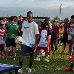Moises Caicedo, conocido cariñosamente como 'Niño Moi' continúa de vacaciones en su tierra natal, Santo Domingo de los Tsáchilas.