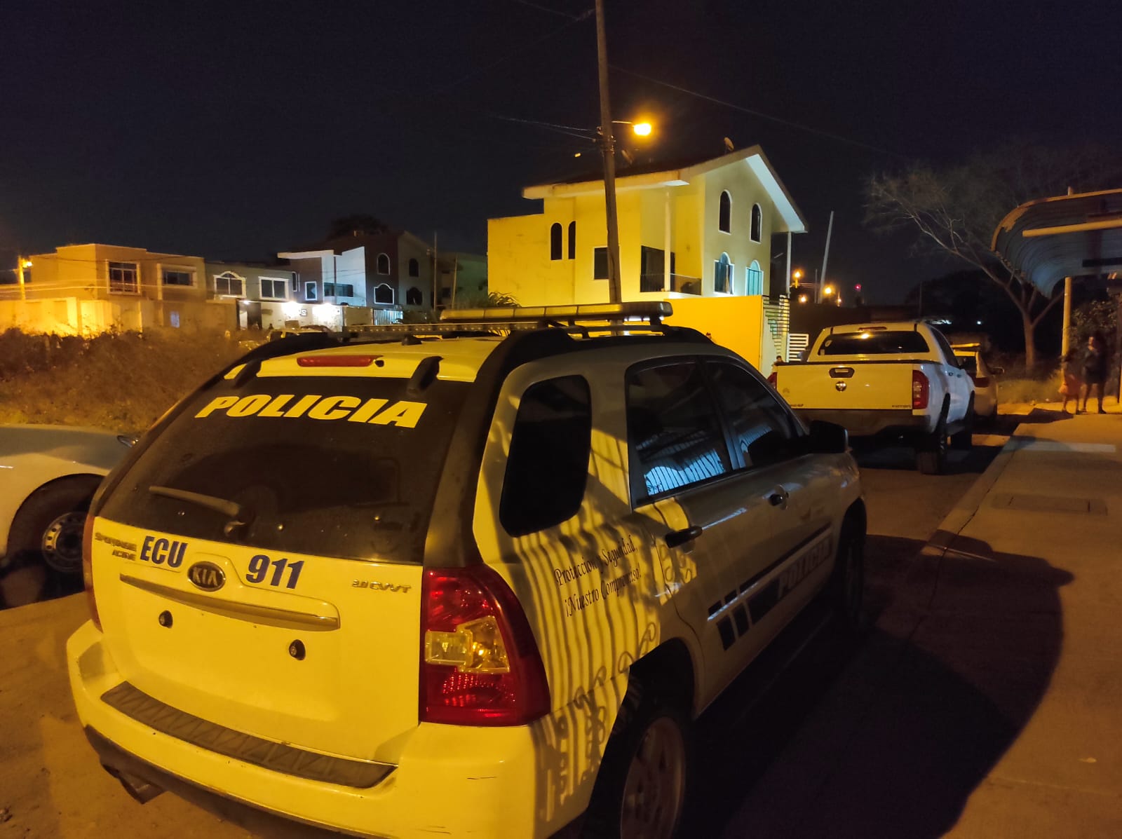 ¡Muerto en Manta! Apareció, aparentemente, torturado en una casa