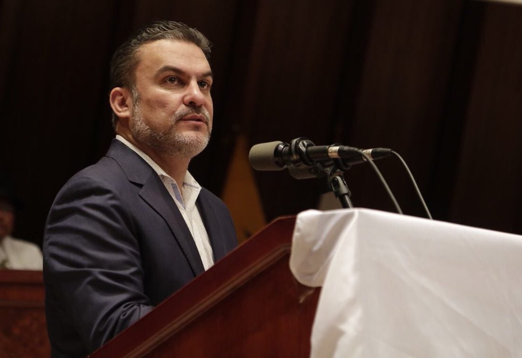 Por el presunto cometimiento de delitos de tráfico de influencias y cohecho, el exministro del Interior José Serrano será investigado.