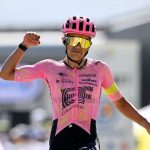Richard Carapaz llegó en el puesto 30 en la Etapa 18 del Tour de Francia