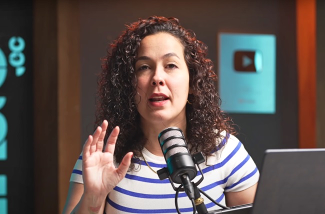 Tras el retiro de su visa, por parte del Gobierno de Ecuador, la periodista cubana Alondra Santiago había presentado una acción de protección ante la justicia.
