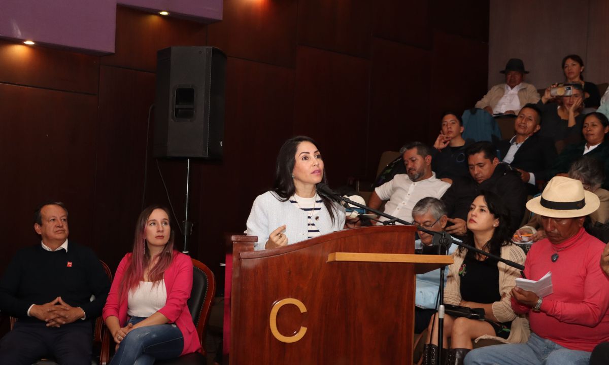 Unidad de las izquierdas genera dudas y cuestionamientos.