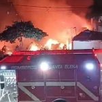 Mujer muere carbonizada durante incendio en Santa Elena