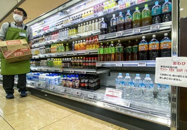 Ante la posibilidad de que se registre un megaterremoto, en Japón se están vaciando las tiendas y supermercados.