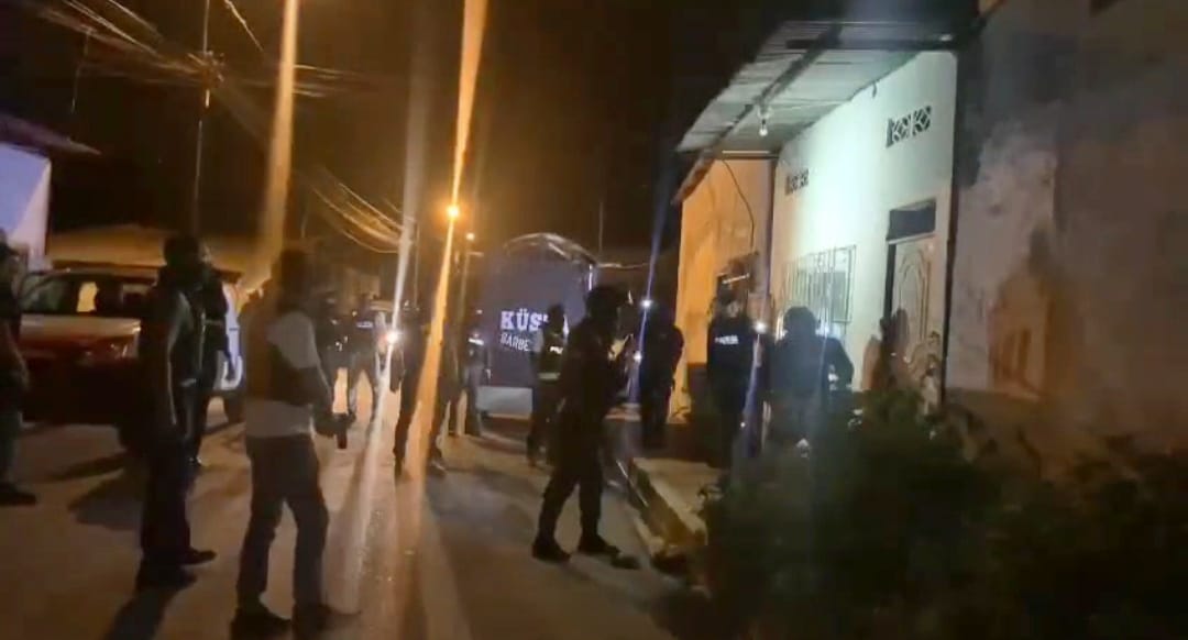 Alias "AA", presunto cabecilla de "Los Choneros", es detenido en 'narco fiesta' de Milagro