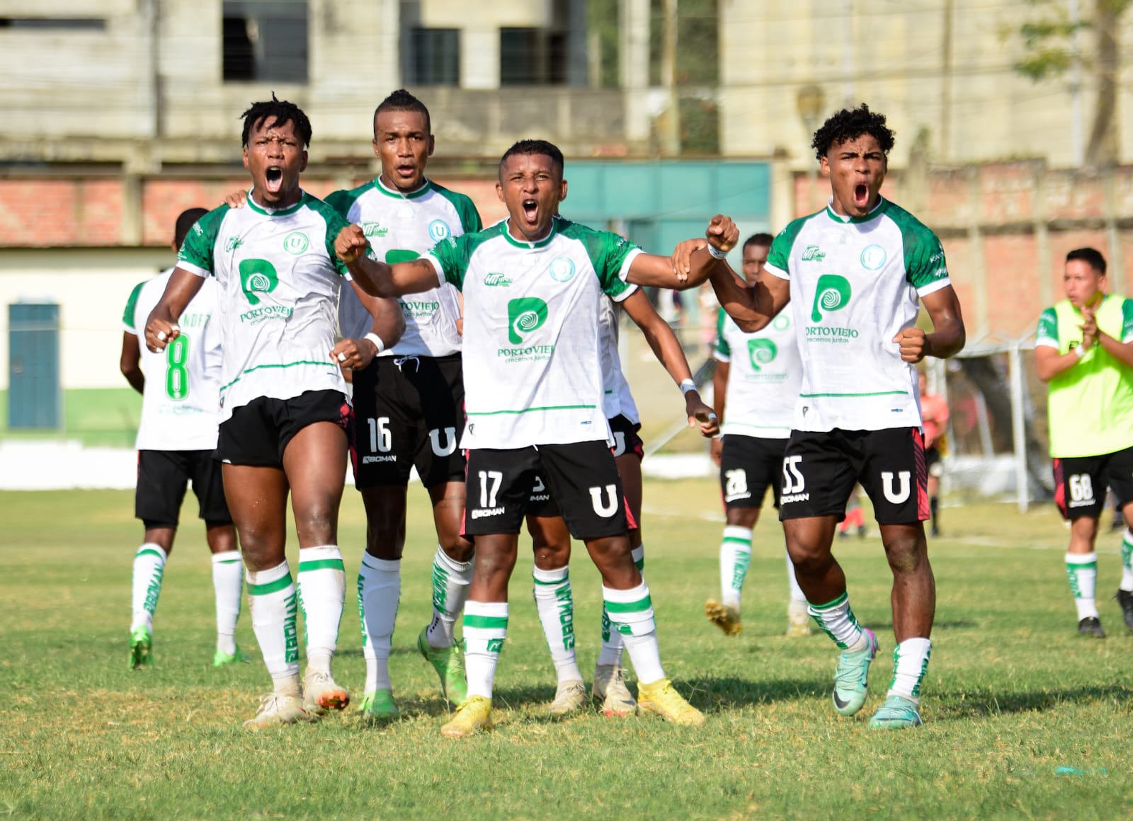 En la primera semifinal del torneo provincial de ascenso, el conjunto de Liga de Portoviejo superó 0-4 a Jipijapa FC.