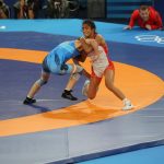 Lucía Yépez va por todo en semifinales de lucha en París 2024