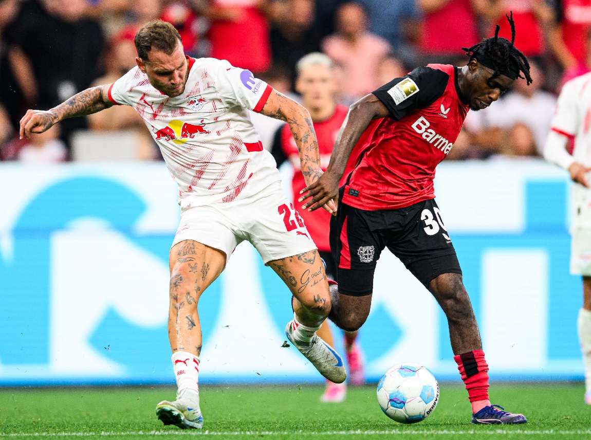 Luego de 15 meses sin conocer la derrota, el Bayer Leverkusen, donde juega Piero Hincapié, cayó derrotado.