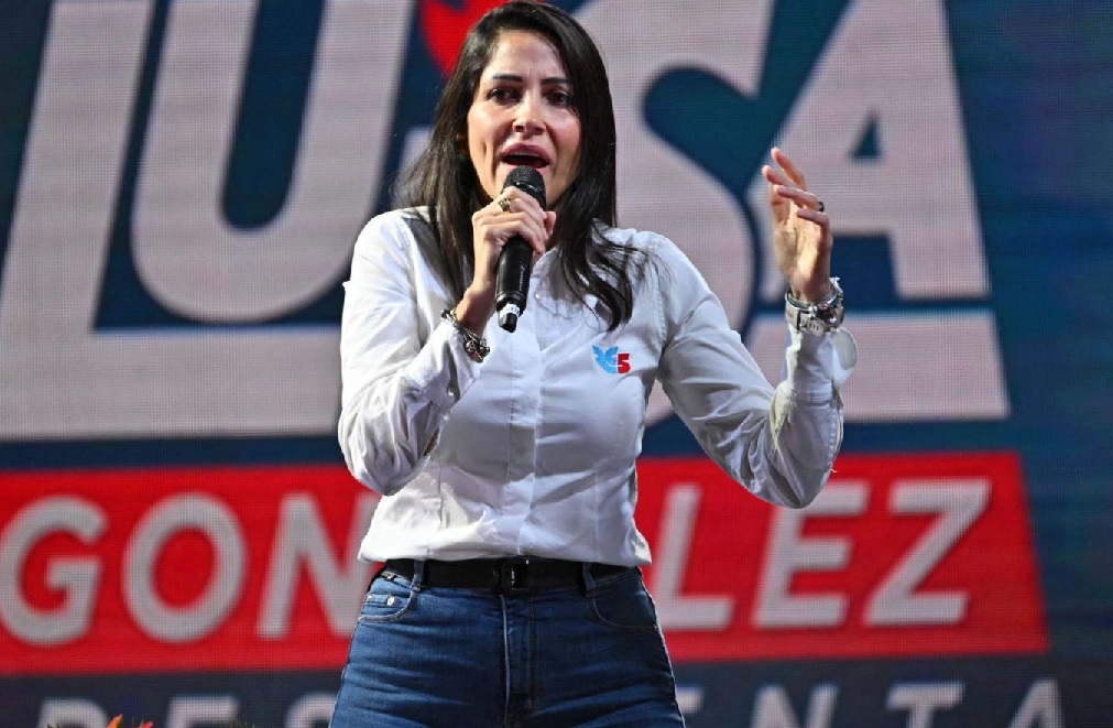 Luisa González Alcívar es la candidata del movimiento Revolcuión Ciudadana para las elecciones generales del año 2025.