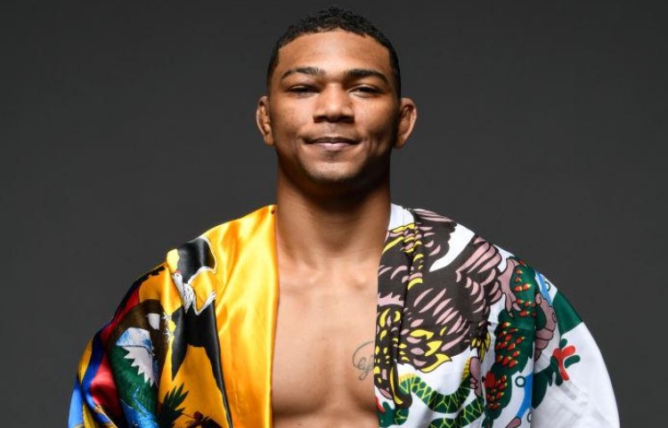 Michael Morales UFC de Ecuador enfrenta a Neil