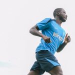 Moisés Caicedo entrena con normalidad y se descarta su ausencia en la 'Tri'