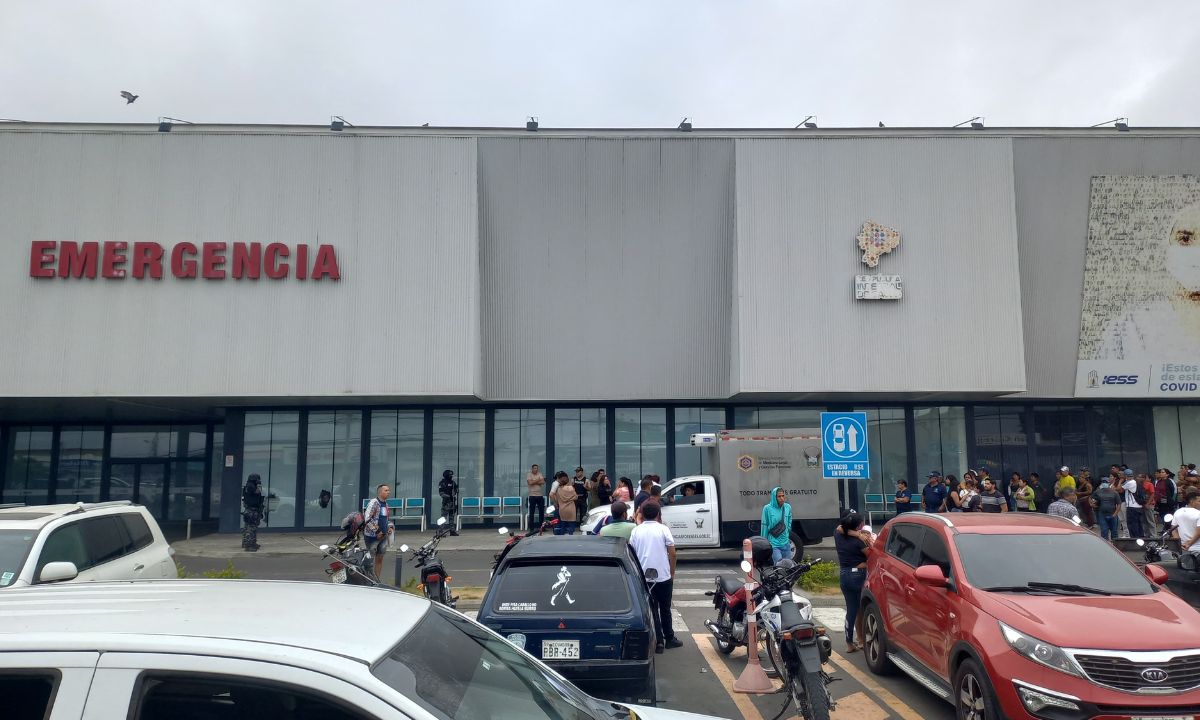 Paciente es asesinado en hospital del IESS de Manta.