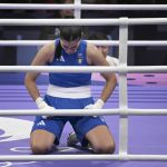 Polémica en París 2024 por boxeadora que no pasó prueba de género; hoy partió una nariz