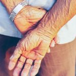 Un anciano reconoció ante las autoridades de justicia que planeó envenenar a su esposa y por una insólita razón.