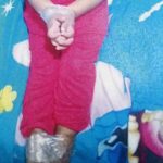 Un menor de edad resultó maniatado de pies y manos, aparentemente por su propia madre. El hecho ocurrió en Guayaquil.