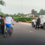 Dos hombres aparecen muertos en una carretera de Los Ríos
