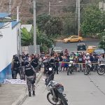 Un motociclista es asesinado por sicarios en Manta