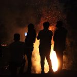 Un bebé con quemaduras y más de 100 familias evacuadas por incendios forestales en Quito