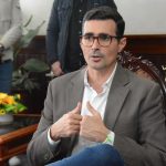 A través de una carta, Andrés Guschmer dio a conocer sobre la decisión de renunciar a su cargo como ministro del Deporte.