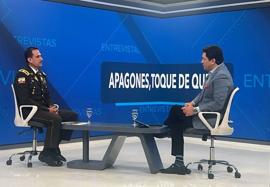 Apagones en Ecuador: toque de queda es fundamental, afirma comandante de Policia