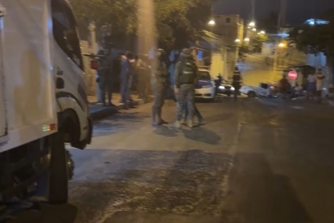 Atacan a bala a una pareja en Manta mientras jugaban naipes