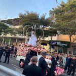Cientos de personas participan de la procesión y de la misa solemne en honor a la Virgen de La Merced, en Portoviejo, capital de los manabitas.