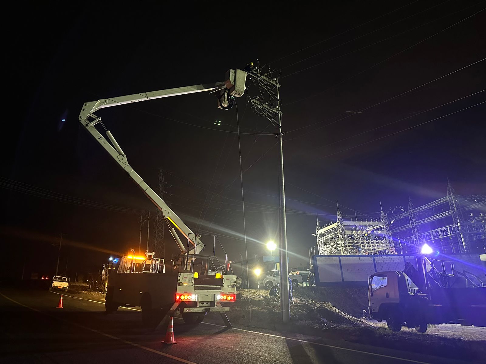 Cortes de luz serán de hasta once horas en Ecuador