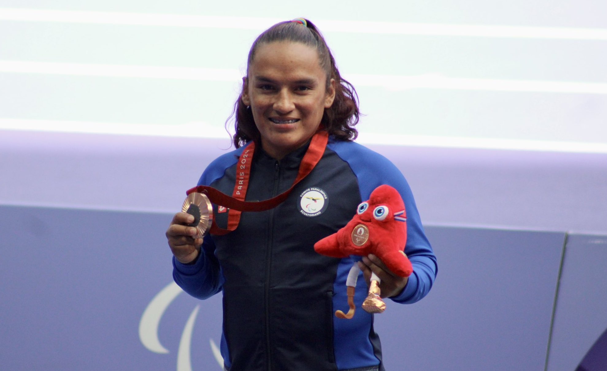 Estefany López gana medalla de bronce para Ecuador en Juegos Paralímpicos 2024