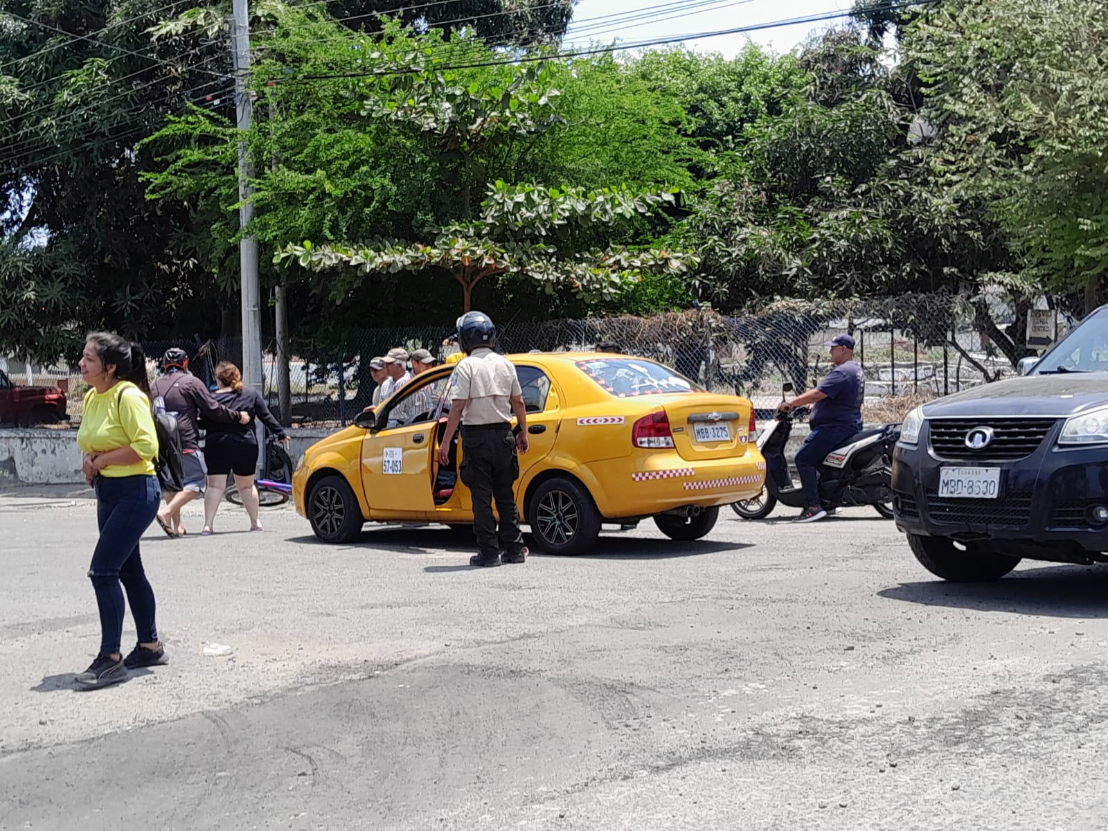 Un taxista sufre atentado en Sucre, Manabí