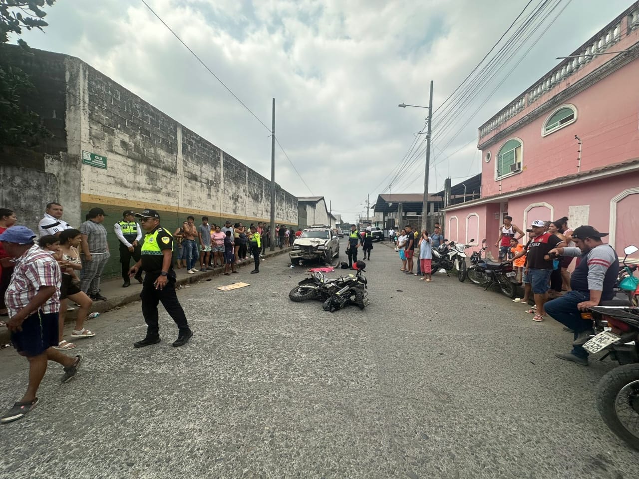 accidente de tránsito vía Quevedo-Valencia
