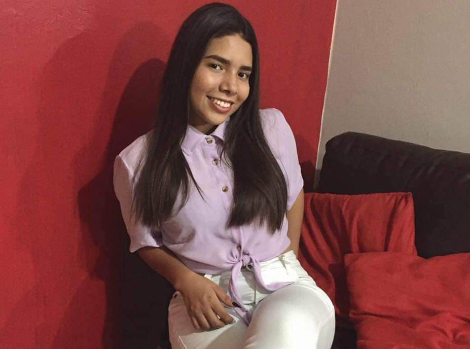 OSAMENTA SERÍA DE ARIANA AJIMÉNEZ
