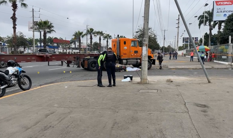 padre e hijo mueren en accidente en Machala