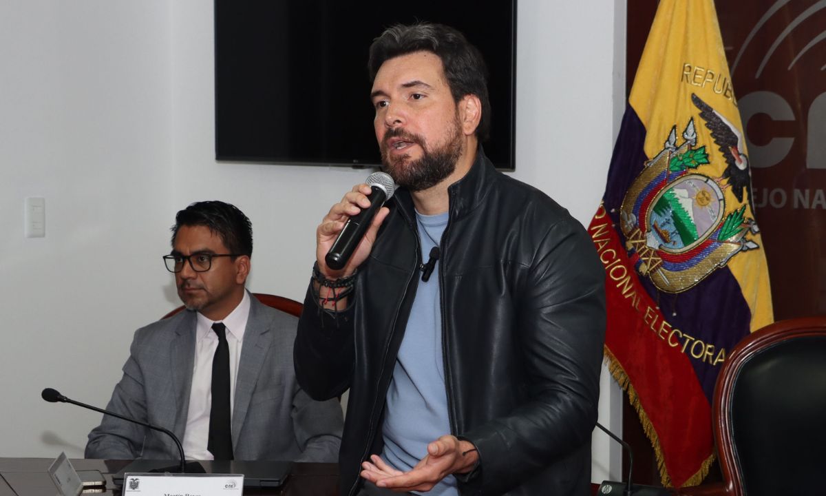 El Consejo Nacional Electoral califica la candidatura presidencial de Jan Topic