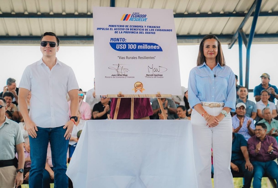 Entre halagos políticos entre el Presidente Daniel Noboa y la prefecta del Guayas Marcela Aguiñaga, se realizó en evento.