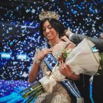 Jenniffer Tutivén tras ser coronada como reina de Guayaquil.