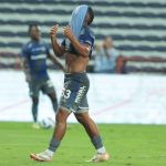 La crisis futbolística e institucional que pesa sobre Emelec está lejos de terminarse y más bien parece ahondar.