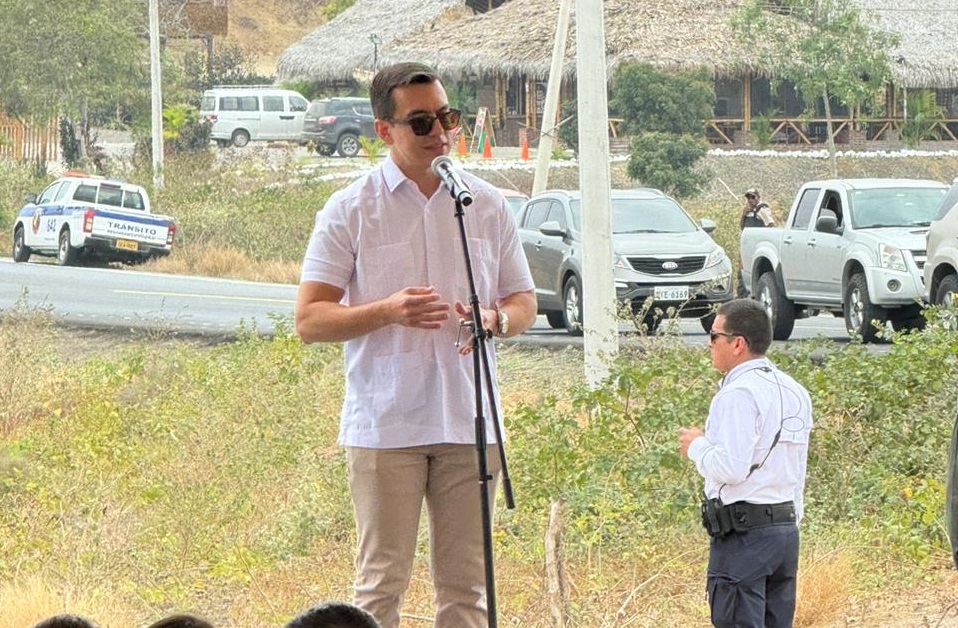 Presidente Daniel Noboa medidas urgentes apagones Manabí