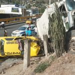 Portoviejo: se registró accidente de tránsito entre camión recolector, taxi y moto