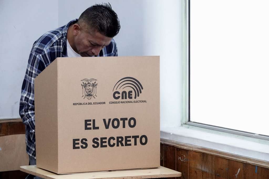 Su lugar de votación lo podrá conocer solamente con hacer una llamada, a partir de este viernes 1 de noviembre del 2024.