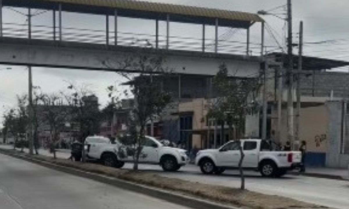 Sujetos querían colgar una cabeza de un puente en Machala