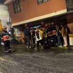 La quebrada Caupicho se desborda en Quito por las fuertes lluvias