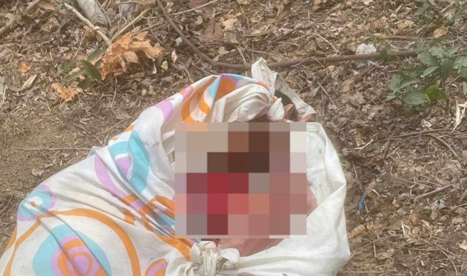 Cadáver apareció envuelto en sábanas en Portoviejo