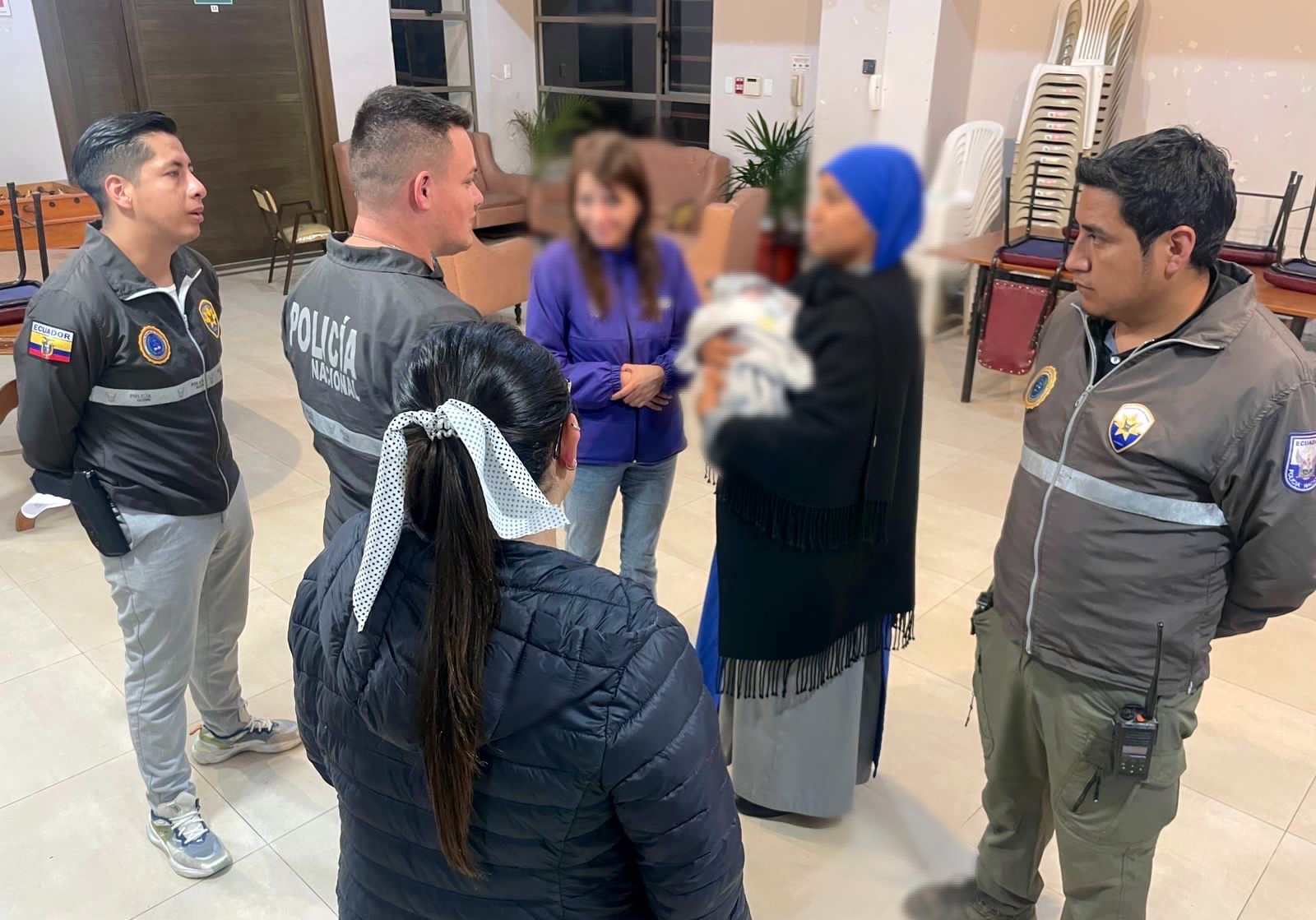 Bebé de tres meses es rescatada por la Policía en Loja