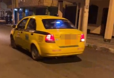 Delincuentes le dispararon a un taxista durante un asalto en Manta